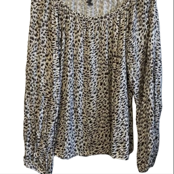 Anthropologie animal print off shoulder med top - Picture 6 of 7